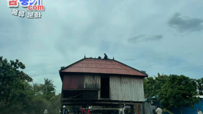 [어질어질 캄보디아] 캄보디아 시골집 이사 풍경