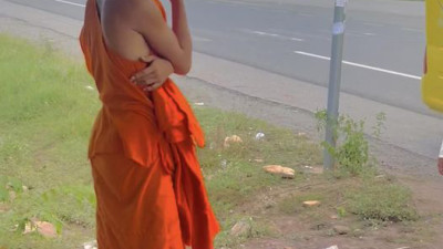 [여행사진]  캄보디아 여행중 목격한 스님이 너무 섹시해...