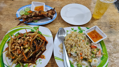 프놈펜 맛집 페끄다이 볶음밥 게장국수 로컬 레스토랑