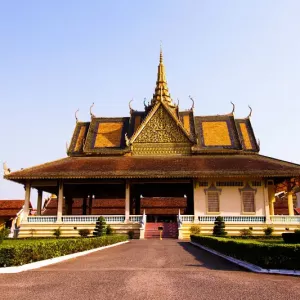 프놈펜 왕궁 ព្រះបរមរាជវាំងនៃព្រះរាជាណាចក្រកម្ពុជា